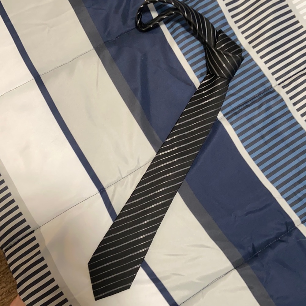 Men’s tie